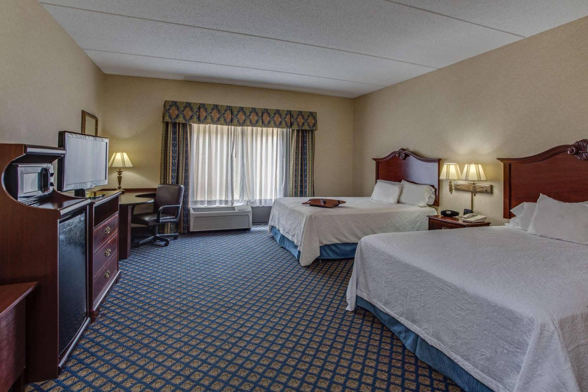 Hampton Hotel 3*